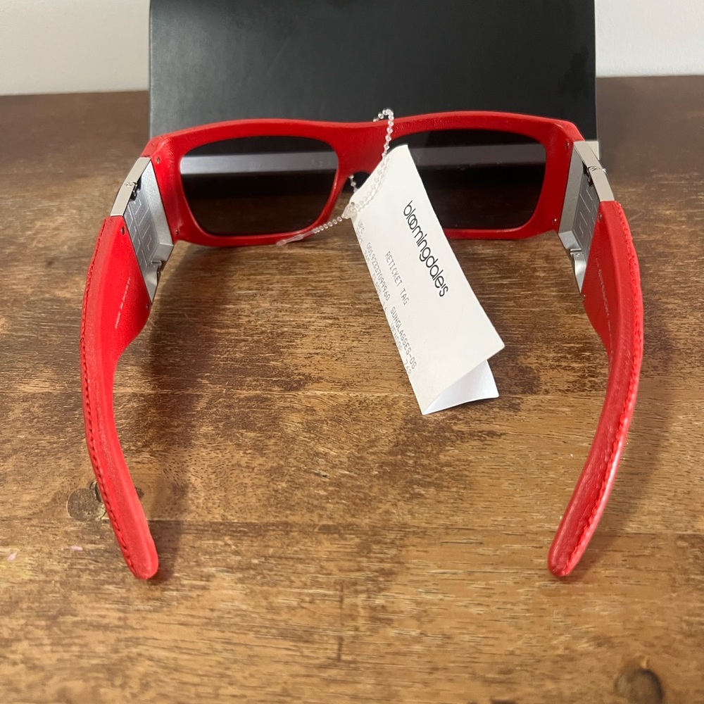 Givenchy Red Quilted Frame Sunglasses with Black Case - Picture 3 of 3